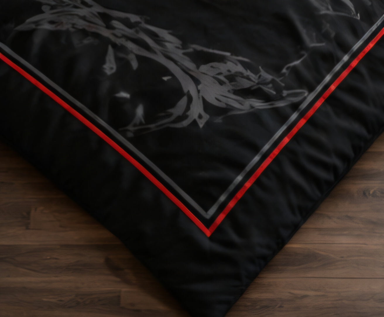 Black Skull & Red Roses Gothic Luxury Plush Blanket – Bold Dark Biker Style Bedding